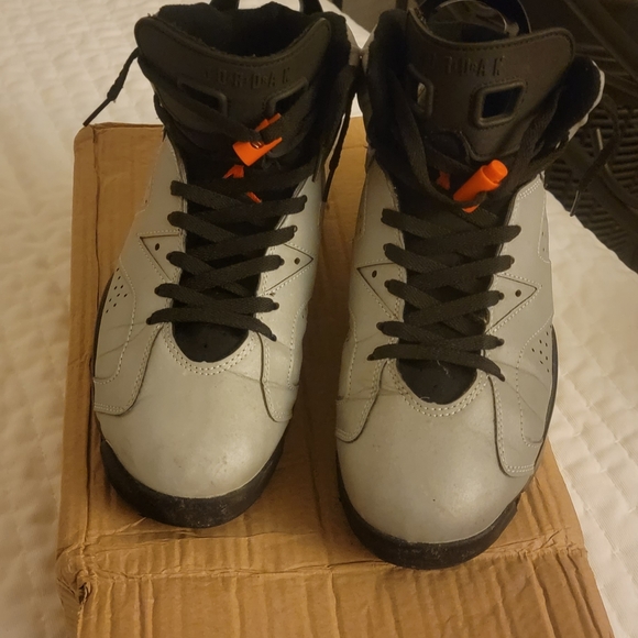 Jordan 6's - Picture 3 of 4
